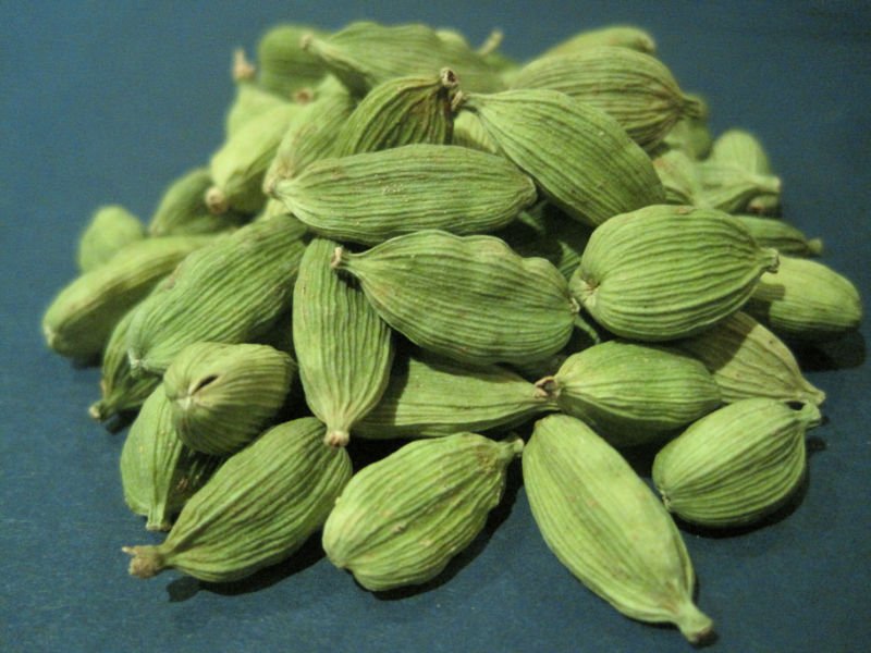 The Reigning Champion: Unpacking the Moniker "Queen of Spices" for Cardamom